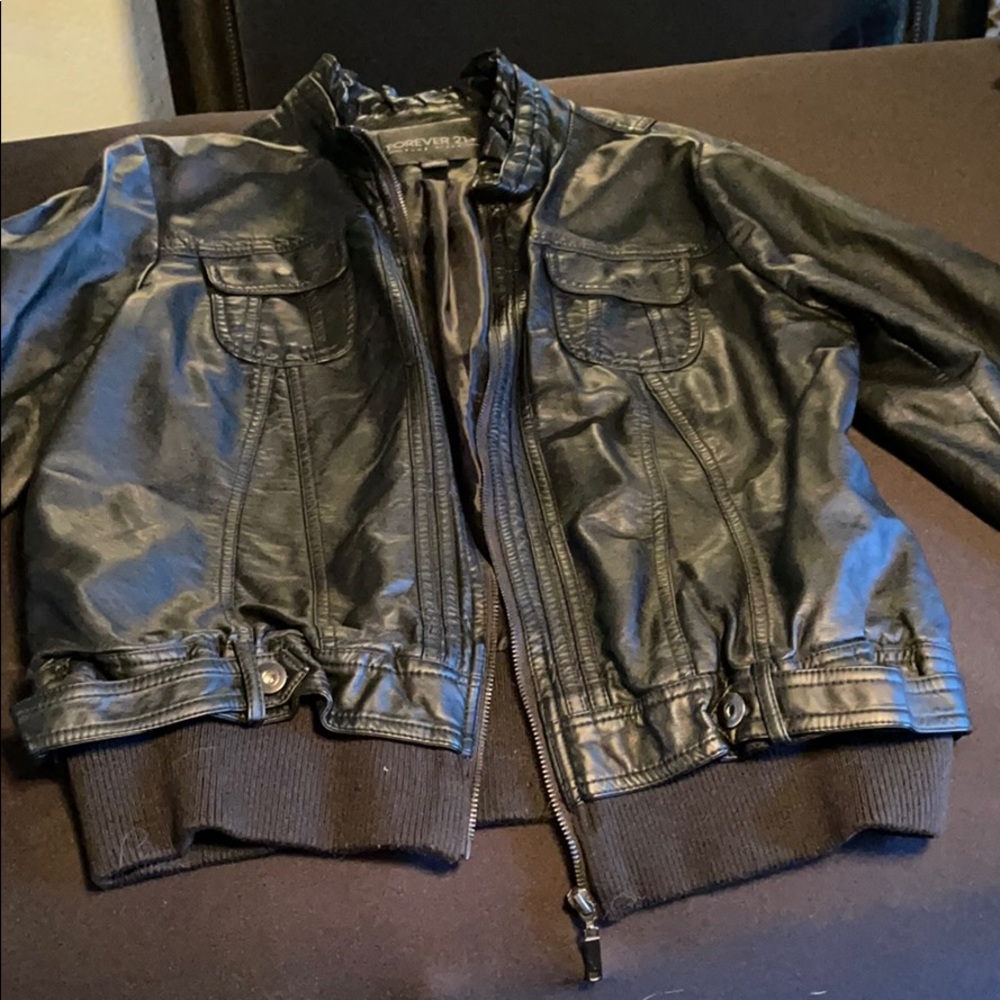 Really cute faux leather jacket size 1x used twice